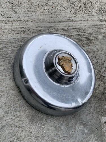 1951 MERCURY HUBCAP - Picture 3 of 9