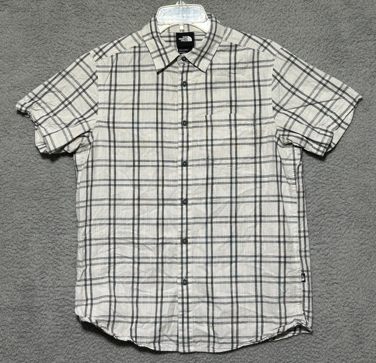 The North Face Short Sleeve Button Up Shirt Mens Small Hiking Fishing Light
Opens in a new window or