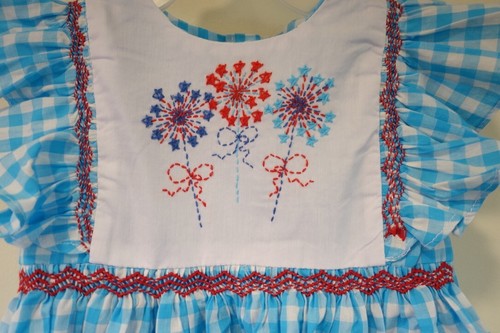 NWT Pleats & Stitches Embroidered Sparklers & Smocked Dress Girl's Size 3T - Picture 2 of 3
