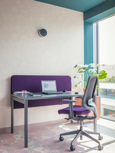 Ogi Y 63" x 32" Office Desk - Picture 3 of 3