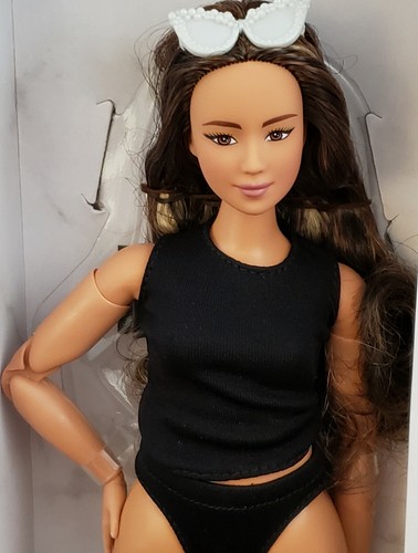 Barbie Signature @BarbieStyle Doll 3, Fully Posable MTM Body, Curvy NRFB - Picture 5 of 12