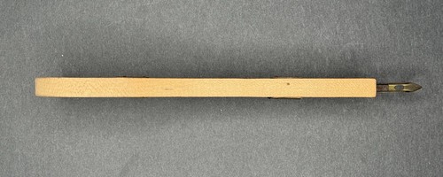 Vintage Wooden and Brass Rug Shuttle Punch Sliding Needle Sewing Tool - Picture 6 of 7