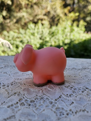 Pink Pig Figure Step2 Main Street Village Pig Figurine FREE US SHIPPING - Picture 5 of 7