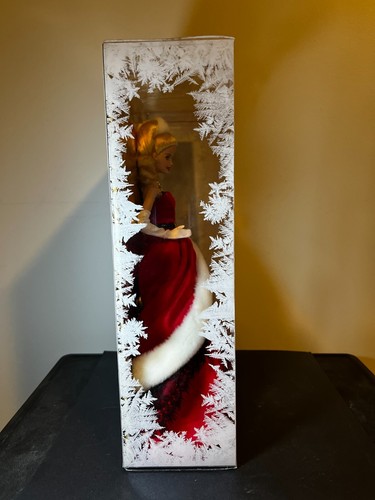 2007 Holiday Barbie Collector series in box mint condition - Picture 3 of 5