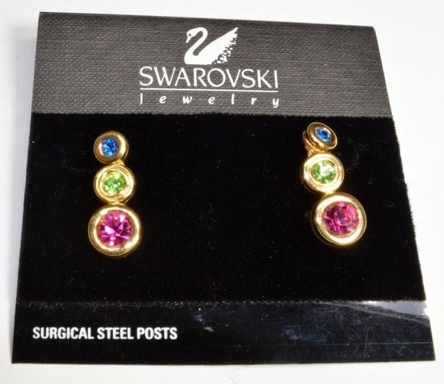 New Marked SWAN Goldtone Red Green Blue Dangle SWAROVSKI Crystal Pierced Earring New Marked SWAN Goldtone Red Green Blue Dangle SWAROVSKI Crystal Pierced Earring