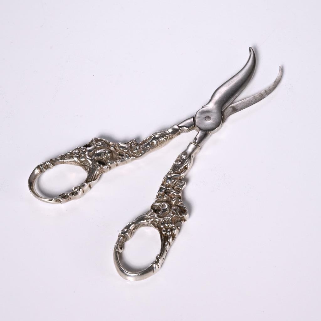 Grape scissors discount