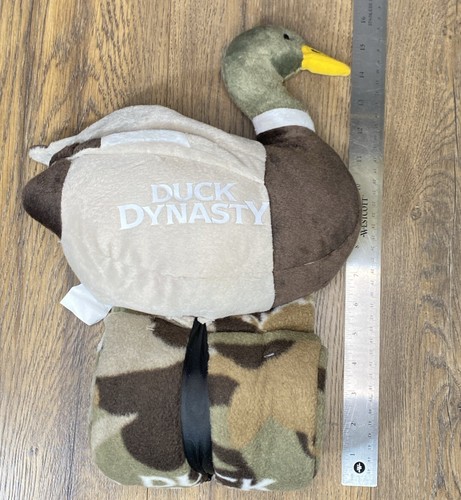 Duck Dynasty ~ Plush Duck & Camo Throw Blanket Gift Set ~ 40x50" - Picture 2 of 9