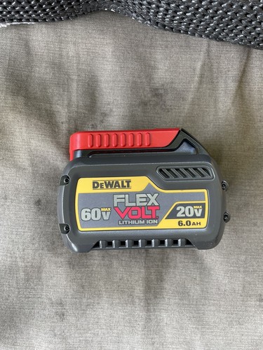 DeWalt DCD805 20V Max XR Brush/cordless 1/2" Hammer Drill/Driver W/ 2 Bat.(O7) - Picture 11 of 13