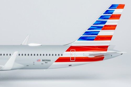 American Airlines B757-200/w Reg:N691AA NG Modelle 42019 Druckguss Maßstab 1:200 - Bild 9 von 12