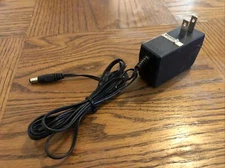 Netgear DSA-12R-12AUS 332-10006-01 12V 1A Switching AC Adapter