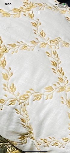 Scalamandre Vintage Designer Dupioni Embroidered Quilted 100% Silk Red.- Bolt. - Picture 2 of 4