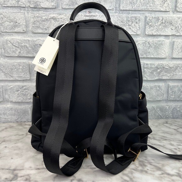 新品未使用　トリーバーチ　ELLA  BACKPACK ブラック　送料込み TORY BURCH トリーバーチ ELLA ナイロン バックパック リュック