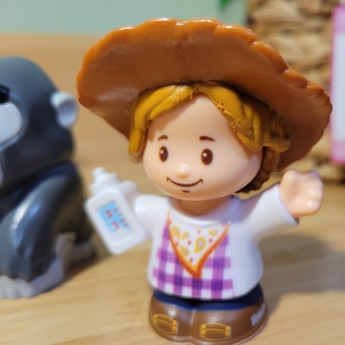 Lot of 9 Fisher-Price Little People Pre-owned  - Foto 15 di 15