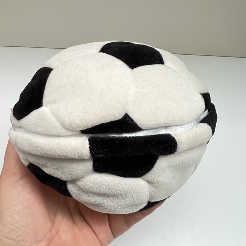 Winnie the Pooh Euro Soccer Disney Plush Bean Bag Beanie Zip Ball Retired VTG 02 - Bild 8 von 13