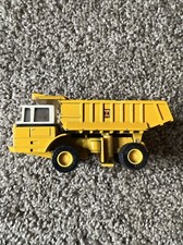 ERTL Diecast Metal YELLOW Hydraulic DUMP TRUCK Earth Mover 110-0002 