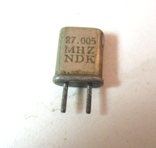 NDK Funk Kristall 27,005 MHz 1 mm/0,04 Zoll x 6 mm lang x 5 mm Abstand Kabel Vintage