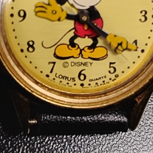 Vtg Walt Disney Lorus V515 6128 HR Mickey Mouse Watch w/ Black Leather Band - Afbeelding 4 van 17