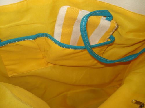 JOE BOXER LARGE YELLOW GREEN TAN STRIPED LINED CANVAS TOTE BAG AND CHANGE POUCH - Picture 9 of 12