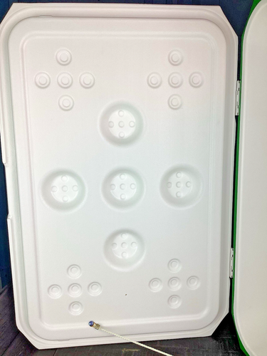 Cassapanca refrigeratore birra Heineken con tavola cornhole integrata - Foto 11 di 18