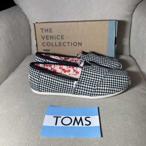 New TOMS Womens 8.5 Classic Slip-On Casual Flat Shoes Retro Black White Gingham - Picture 15 of 17