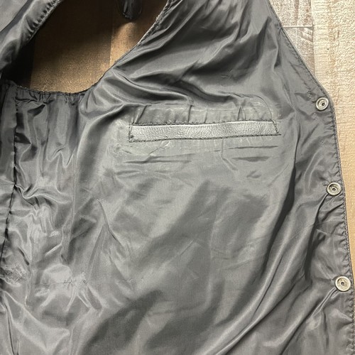 First Genuine Leather Men’s Black Motorcycle Biker Vest with Pockets Size 52 - Picture 4 of 7