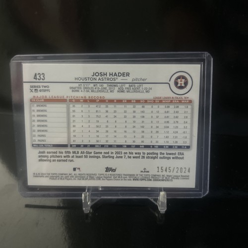 2024 Topps Series 2 - Josh Hader #433 Gold /2024 - Picture 2 of 2