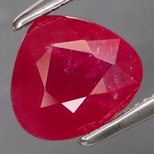 ¡Gema de museo de 2,22 quilates! Top Rojo Rosa Normal Calefacción Rubí Mozambique