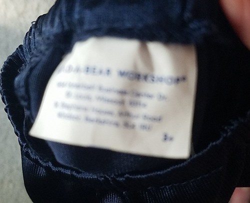 Build a Bear Jungen Outfit kariertes Hemd Mütze blau Denim/Fitnessshorts und Reisepass - Bild 21 von 22