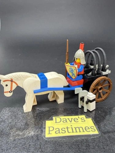 Lego Castle Lion Knights 6016 Knights' Arsenal (1987) Complete