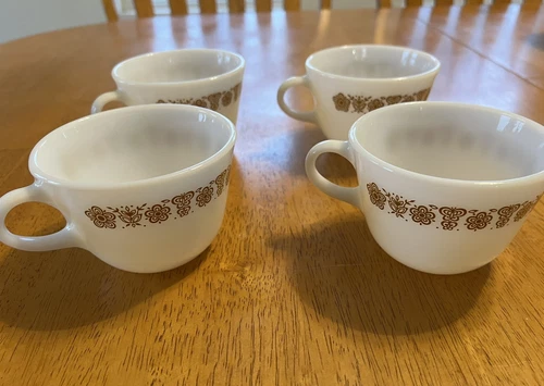Set Of 4 Vintage Pyrex Corning Ware Corelle Butterfly Gold Coffee Cups