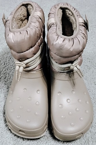 Crocs Classic Neo Puff Luxe Boots Winter Snow Chai Women’s Size 11 NWT - Picture 2 of 7