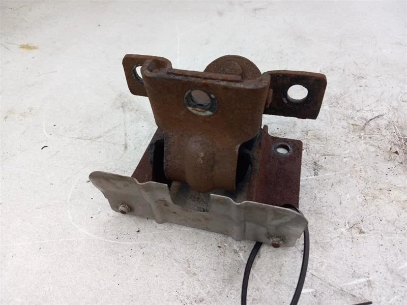 2002 GMC YUKON ЛЕВОЕ КРЕПЛЕНИЕ ДВИГАТЕЛЯ - Изображение 2 из 4