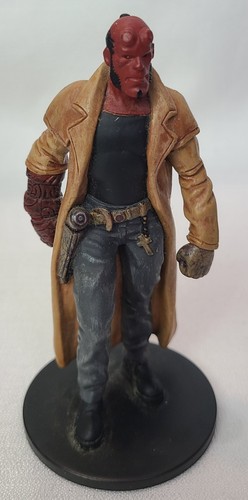 Vintage 2004 Hellboy LOOSE 4" Figure by Mezco Toyz Toy Collectible 