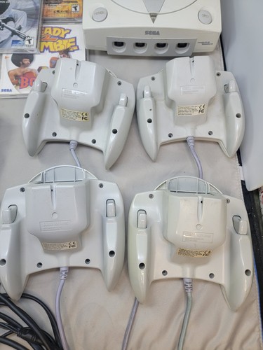 Sega Dreamcast Console Huge Bundle Tested Working Memory Card 5 Games Guantlet - Picture 8 of 11