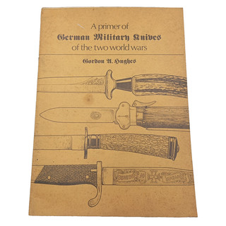 Y23/11/25 (REF31223) Livret allemand sur les armes blanches ww1 WW2