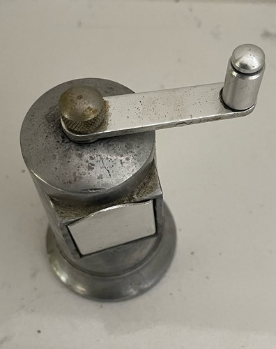 Vintage Perfex 4" Aluminiumguss Pfeffermühle Mühle Made in France Gewürz Salz - Bild 4 von 4