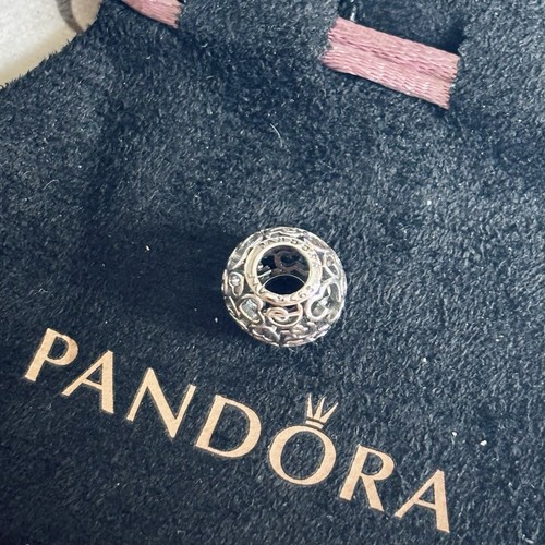 Pandora - Disney Mickey Mouse Dreams Openwork Moments Charm - Picture 3 of 5