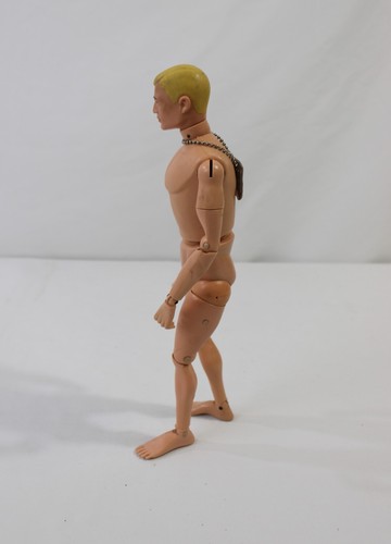 1964 GI Joe Action Marine w/Blond Hair Brown Eyes Figure & Foot Locker Hasbro - Picture 16 of 18