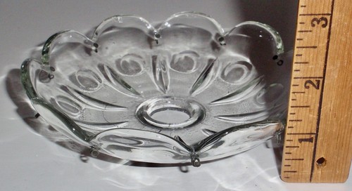 Vintage 5 7/8" Pressglas Bobeche mit 10 Messingstiften - Bild 4 von 4