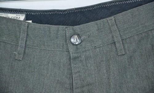 Volcom Shorts Men's Size 28 VMonty Chino Casual Flat Front - Picture 2 of 8