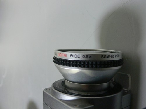 Sony Color Video Camera CVX-V18NS w/ Kenko Digital Wide 0.5x SGW-05 Pro Lens - Picture 8 of 11
