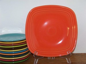 Fiesta-POPPY-9-034-Square-Luncheon-Plate-1st-Quality