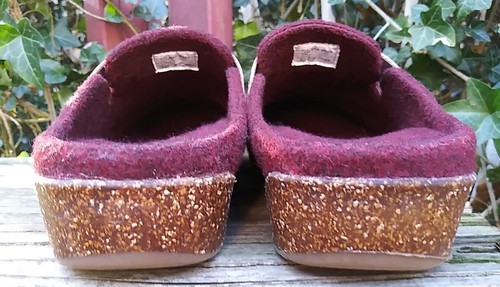 Earth Origins JANET Red Woolen Felt Slip On Clog Shoes size 10M - Picture 4 of 11