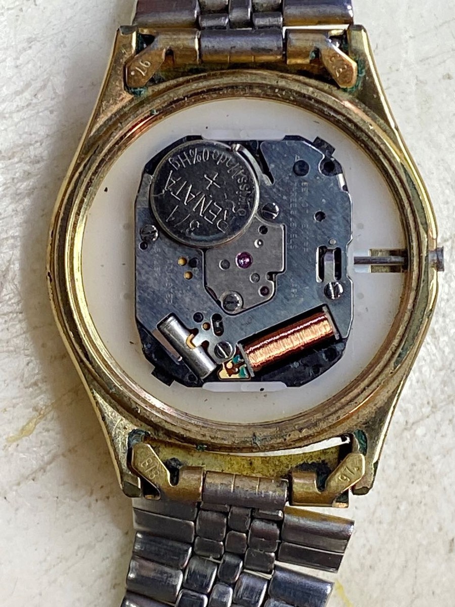 Vintage SEIKO SQ Men's Day Date Watch. Gold Tone Oyster Case Vintage SEIKO SQ Men's Day Date Watch. Gold Tone Oyster Case