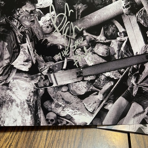 BOB ELMORE SIGNED 12x8  PHOTO THE TEXAS CHAINSAW MASSACRE 2! LEATHERFACE - Picture 2 of 3