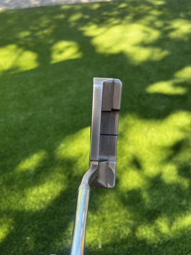 CUSTOM!! Scotty Cameron Select Newport 2.5 Putter 34” Brass Finish - 1 of 1 - Picture 2 of 5