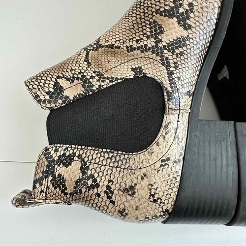 Coconuts by Matisse Women's Snake Print Chelsea Ankle Boots sz 8.5M - Picture 12 of 15