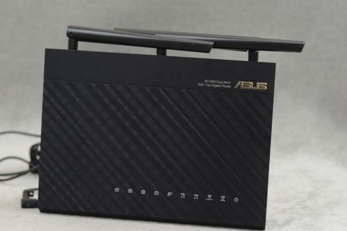Netgear AC1900 R6900 router Please Read
