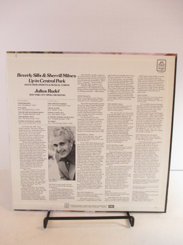SIGNED by BEVERLY SILLS "Up in Central Park-Duets From Musical Comedy" Milnes LP - Picture 3 of 4