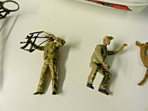 Fishing & Hunting tripfrom New Ray about 2013 (4 1/2 inch figure (July. Listing) - Picture 2 of 8